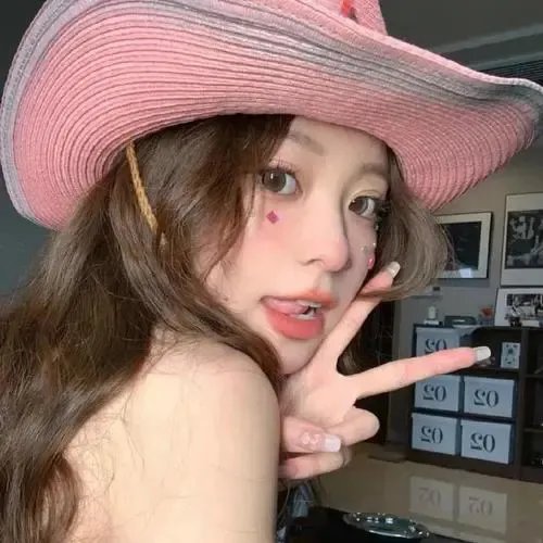 顶流女星言论翻车，双方工作室齐声否认，前后半年持续发酵